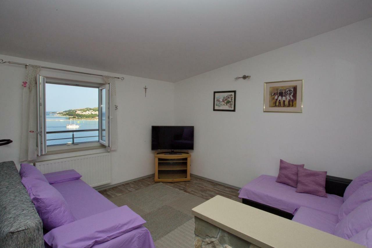 Apartment Lelas Омиш Экстерьер фото